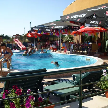 Hotel Varvara מלון