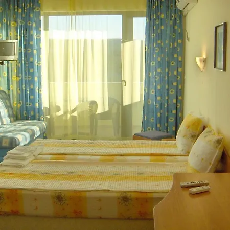 Hotel Varvara מלון